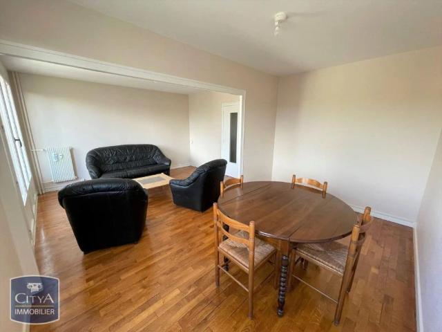 Appartement à louer 4 pièces 69.91m²