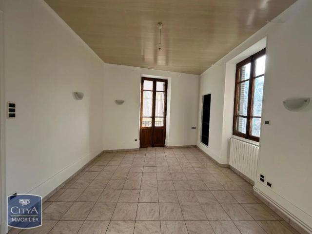 Appartement à louer 4 pièces 74.7m²