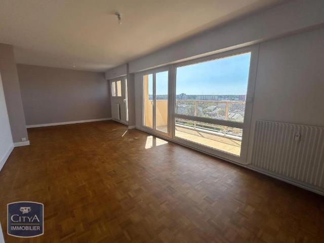 Appartement à louer 4 pièces 74.96m²