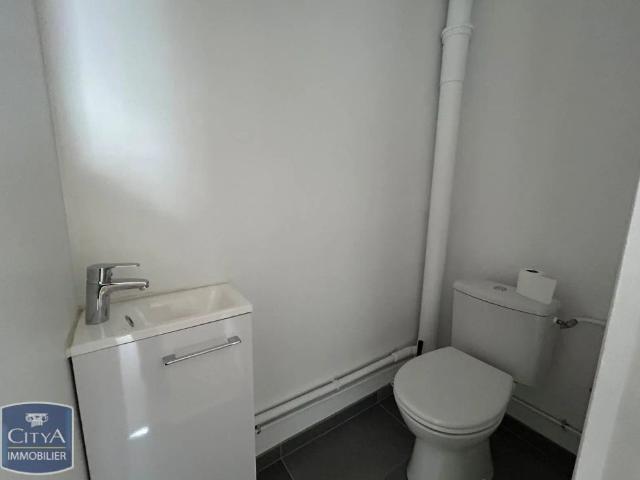Appartement à louer 4 pièces 74m²