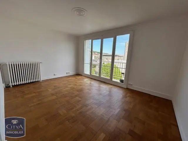 Appartement à louer 4 pièces 75.19m²