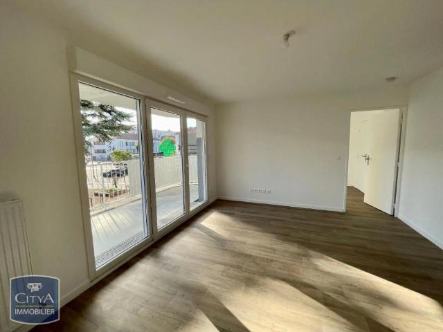 Appartement à louer 4 pièces 75.4m²