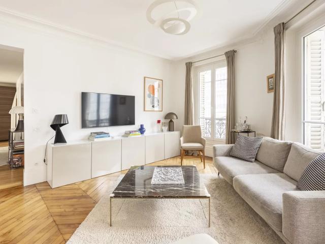 Appartement à louer 4 pièces 75,63 m² | Paris 75017 PEREIRE / PLAINE MONCEAU | 3 200 € | Junot
