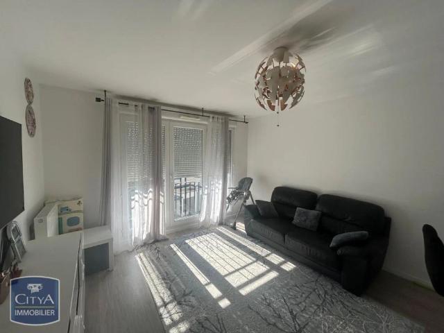 Appartement à louer 4 pièces 76.28m²