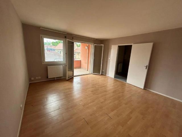 Appartement à louer 4 pièces 76.47m²