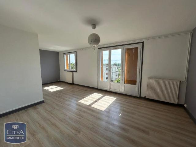 Appartement à louer 4 pièces 77.11m²