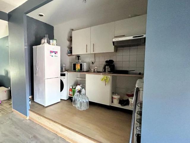 Appartement à louer 4 pièces 77.1m²