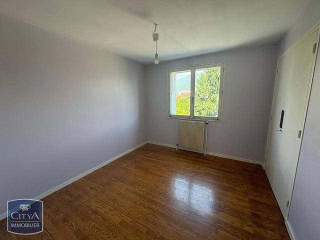 Appartement à louer 4 pièces 77.49m²