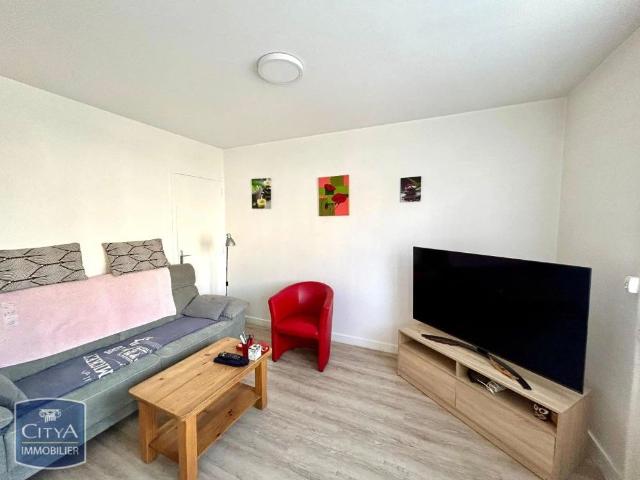Appartement à louer 4 pièces 77m²