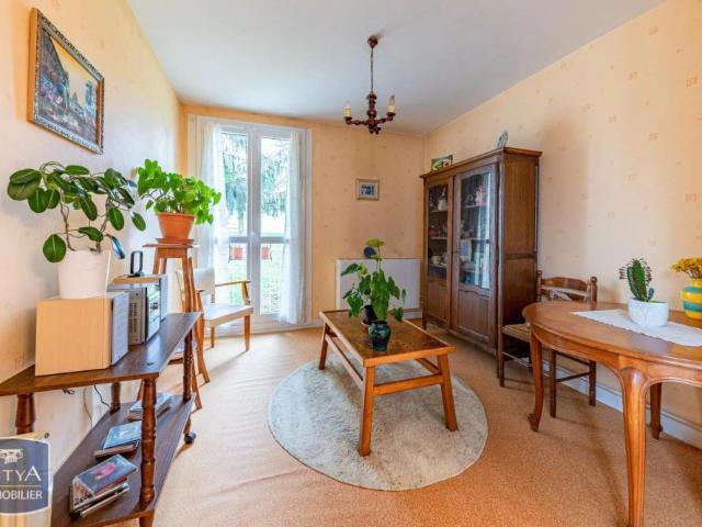 Appartement à louer 4 pièces 78.48m²
