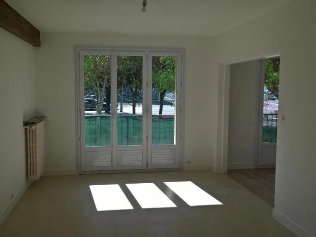 Appartement à louer 4 pièces 78m²