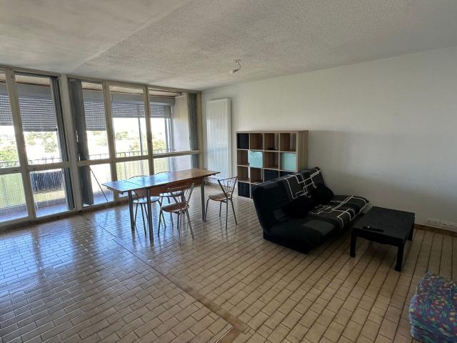 Appartement à louer 4 pièces 79 m