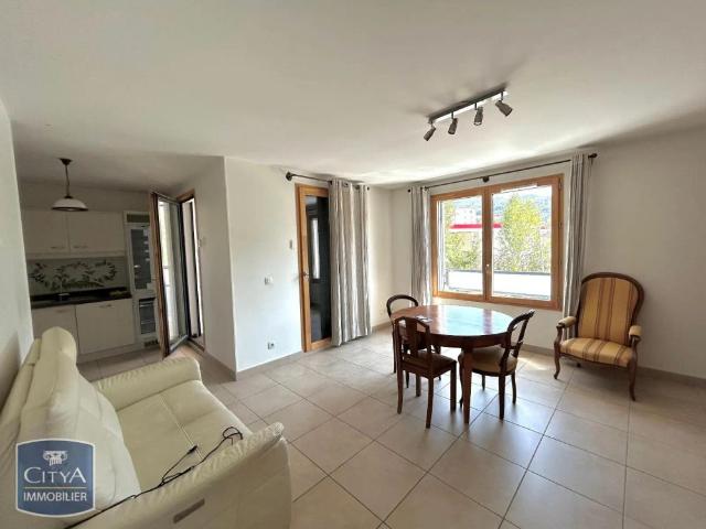 Appartement à louer 4 pièces 79.01m²