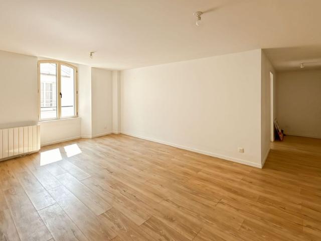 Appartement à louer 4 pièces • 79,10 m2 Janville