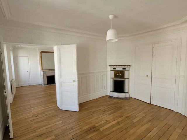 Appartement à louer 4 pièces 79.37m²