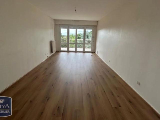 Appartement à louer 4 pièces 79.39m²