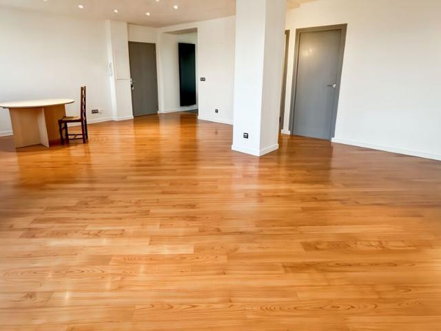 Appartement à louer 4 pièces • 79,47 m2 Romans sur Isère