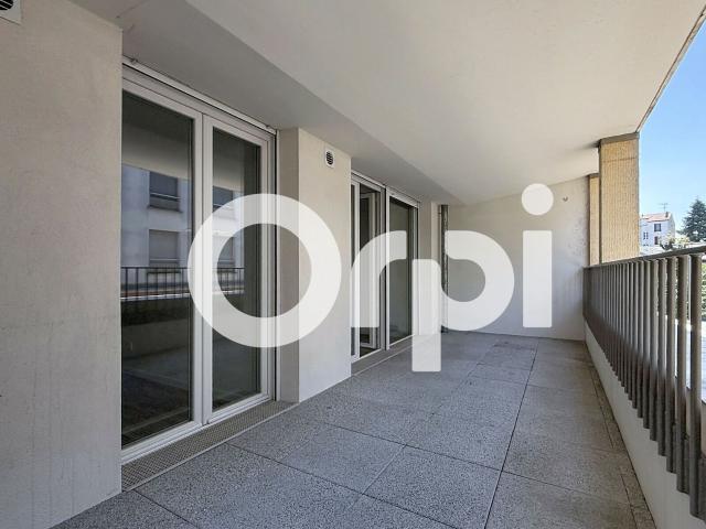 Appartement à louer 4 pièces 79,85 m