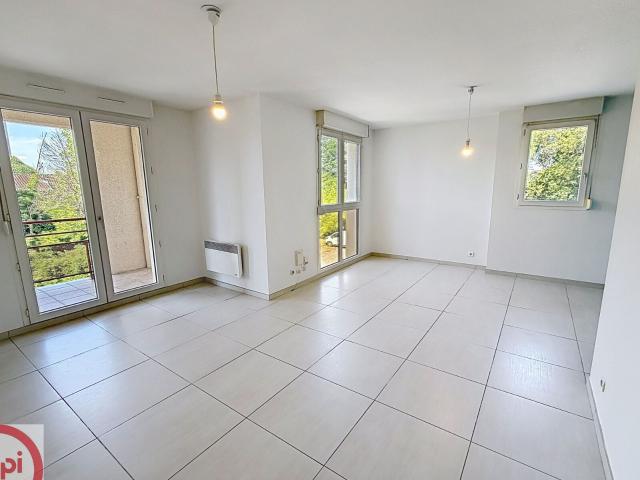 Appartement à louer 4 pièces 70 m