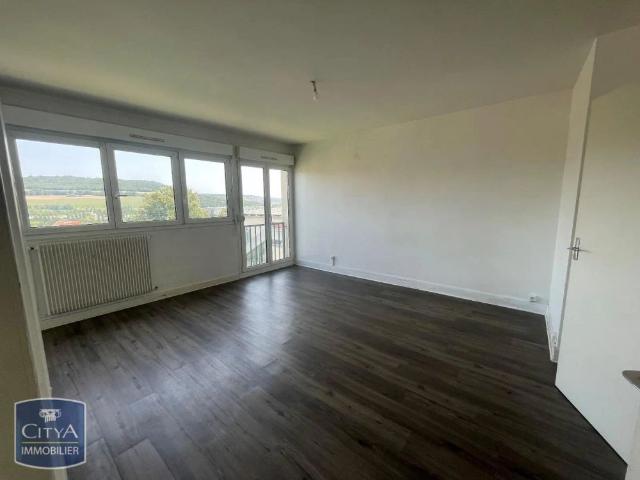 Appartement à louer 4 pièces 70.23m²