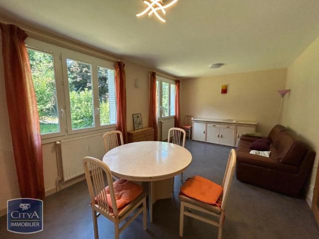 Appartement à louer 4 pièces 72.25m²
