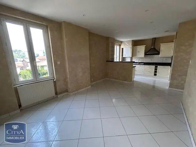 Appartement à louer 4 pièces 72.3m²