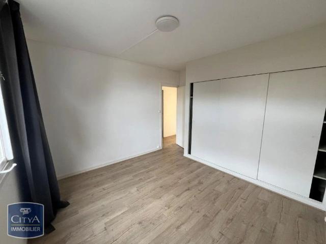 Appartement à louer 4 pièces 73.94m²