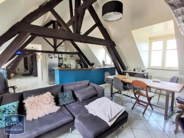 Appartement à louer 4 pièces 84.22m²