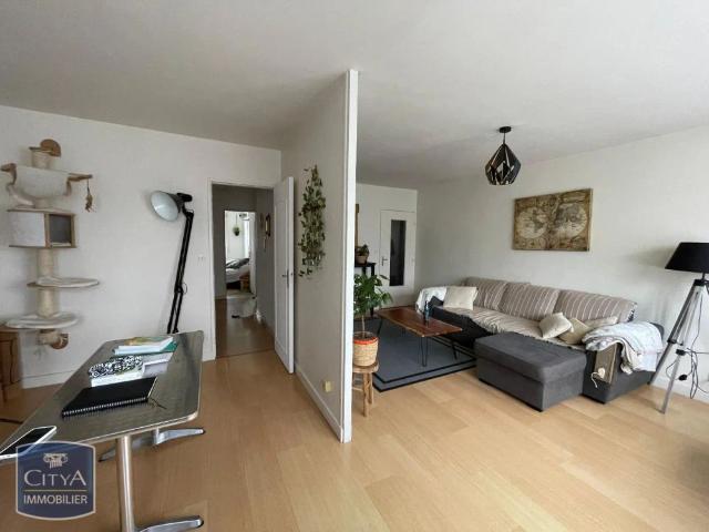 Appartement à louer 4 pièces 84m²
