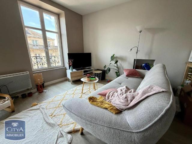 Appartement à louer 4 pièces 85.2m²