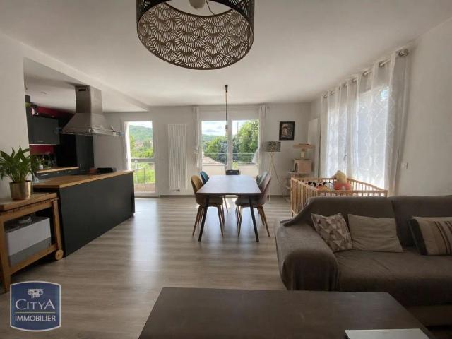 Appartement à louer 4 pièces 85.64m²
