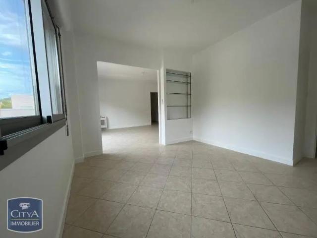 Appartement à louer 4 pièces 85.75m²