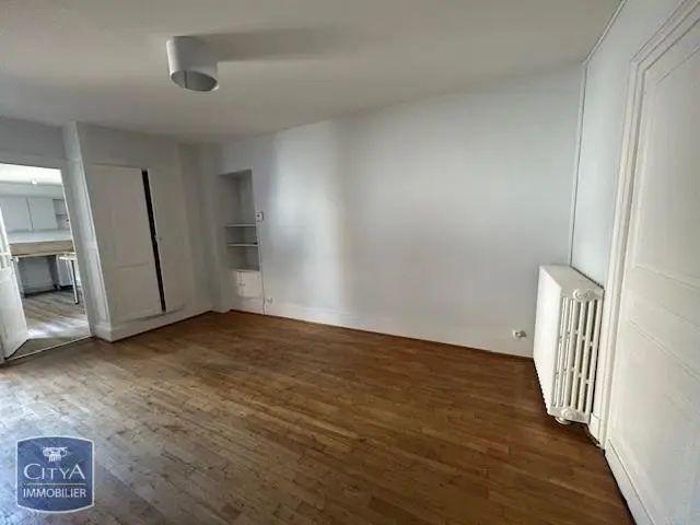Appartement à louer 4 pièces 86.2m²