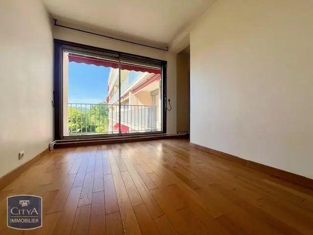 Appartement à louer 4 pièces 87.1m²