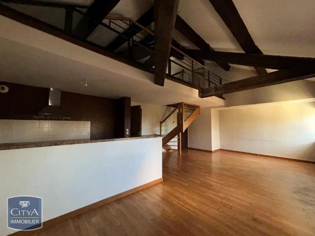 Appartement à louer 4 pièces 87.65m²