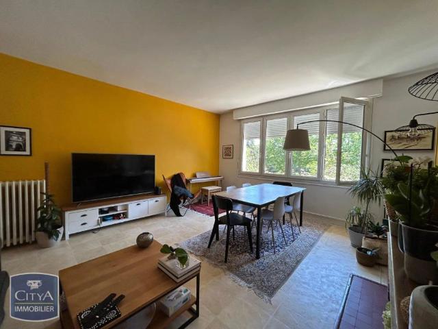 Appartement à louer 4 pièces 88.88m²