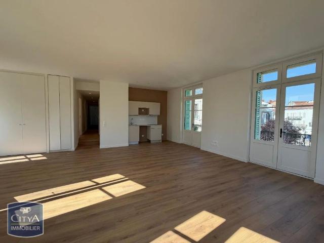 Appartement à louer 4 pièces 88m²