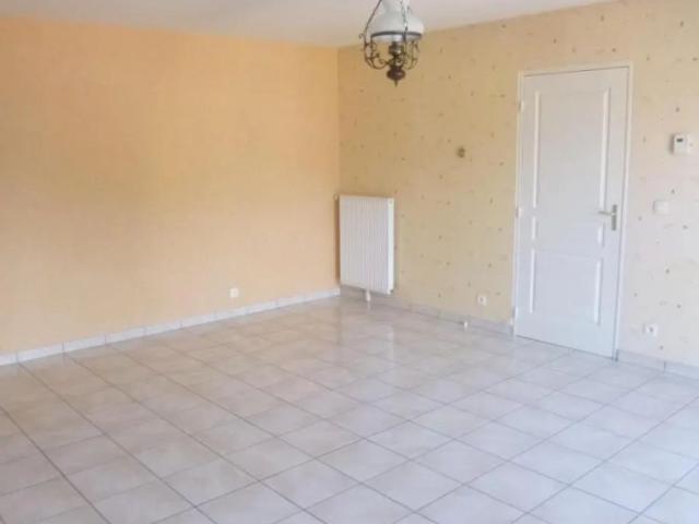 Appartement à louer 4 pièces 80.18m²