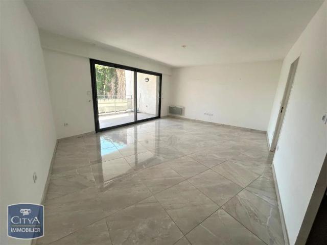 Appartement à louer 4 pièces 80.22m²