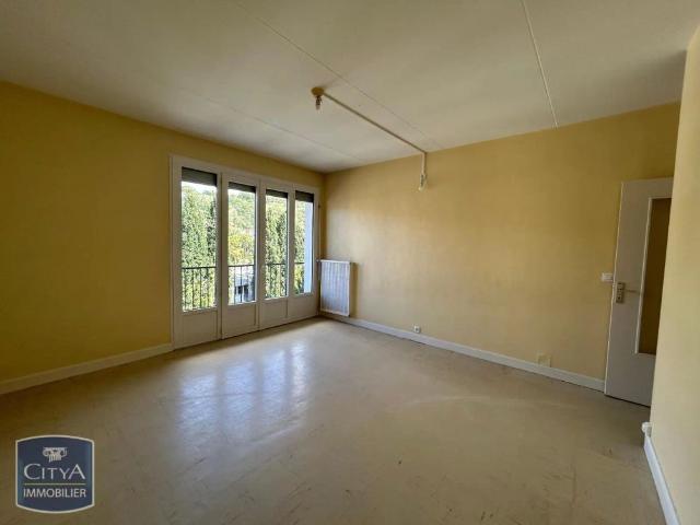 Appartement à louer 4 pièces 80.8m²