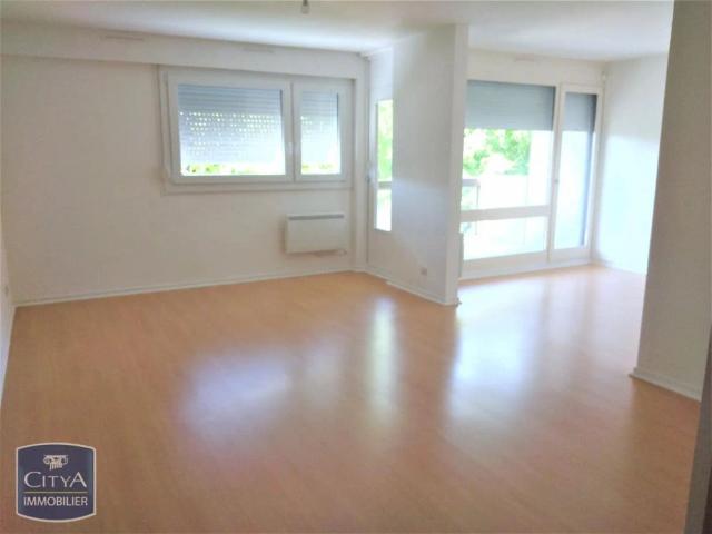 Appartement à louer 4 pièces 81.12m²
