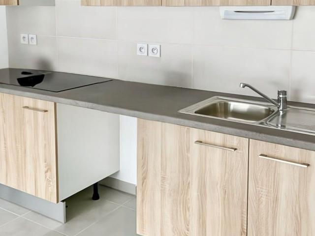 Appartement à louer 4 pièces 81,20 m