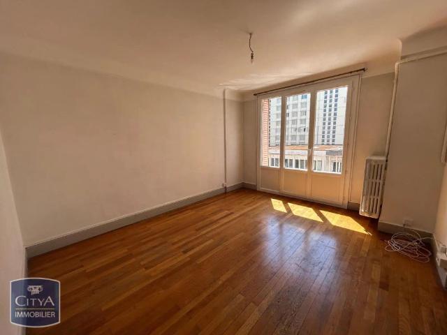 Appartement à louer 4 pièces 81.42m²
