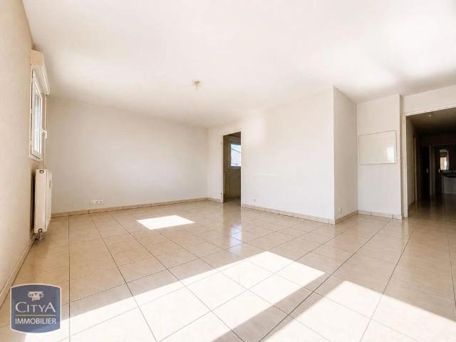 Appartement à louer 4 pièces 81.68m²