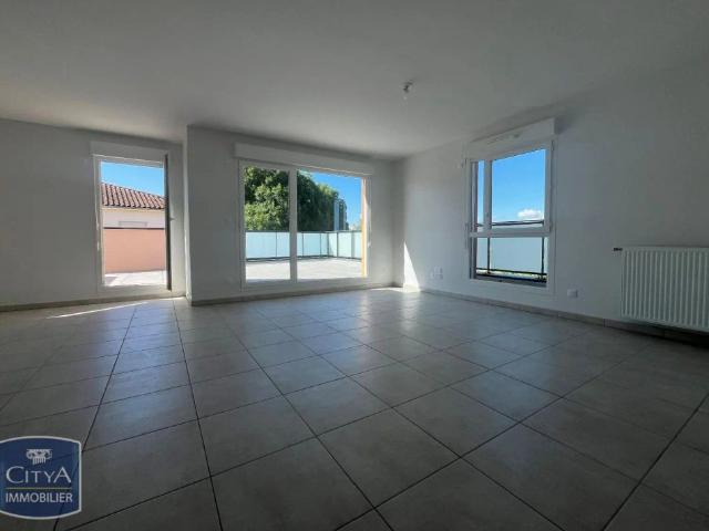 Appartement à louer 4 pièces 82.01m²