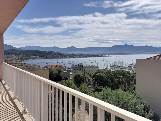 Appartement à louer 4 pièces 82,41 m