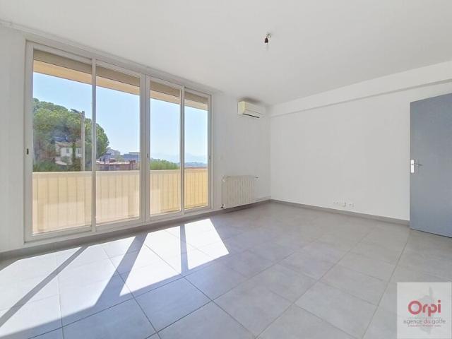 Appartement à louer 4 pièces • 83 m2 Ajaccio