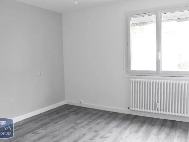 Appartement à louer 4 pièces 83.56m²