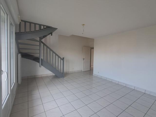 Appartement à louer 4 pièces 83,61 m
