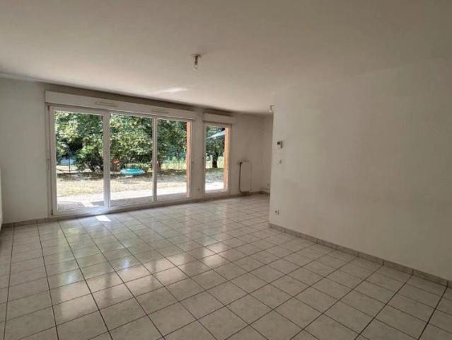 Appartement à louer 4 pièces 83.87m²